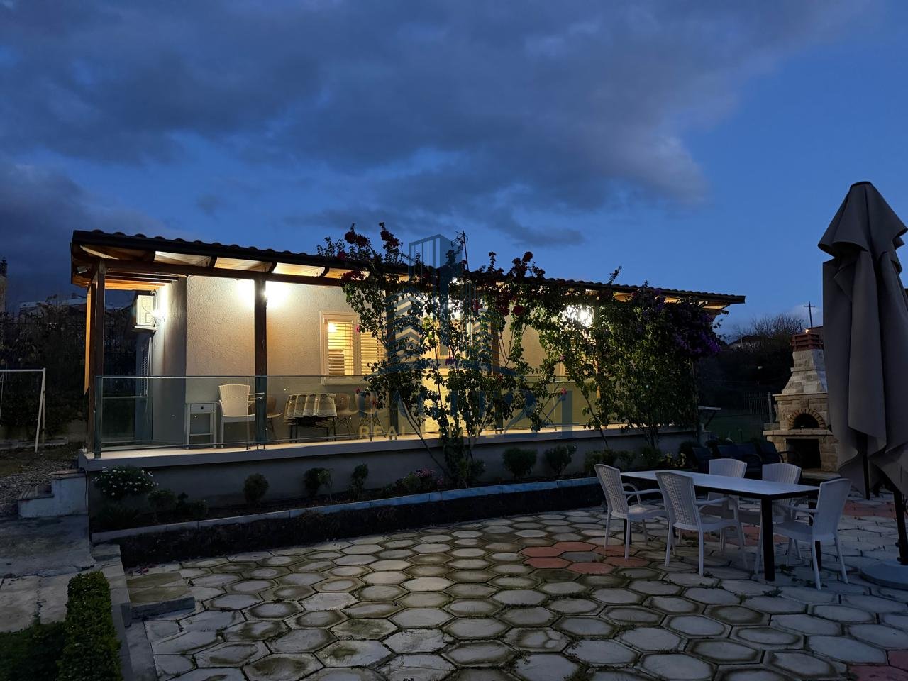 Jepet Me Qira – Shtëpi Private 3+1