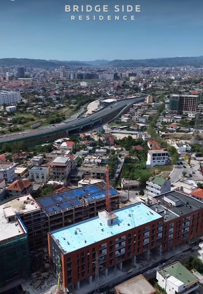 Shitet apartament 2+1+2 në Bridge Side Residence, Babrru Tiranë. 110 300€