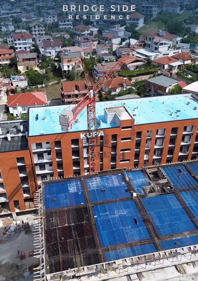 Shitet apartament 2+1+2+ Verandë e madhe në "Bridge Side Residence", Babrru Tiranë. 160 700€