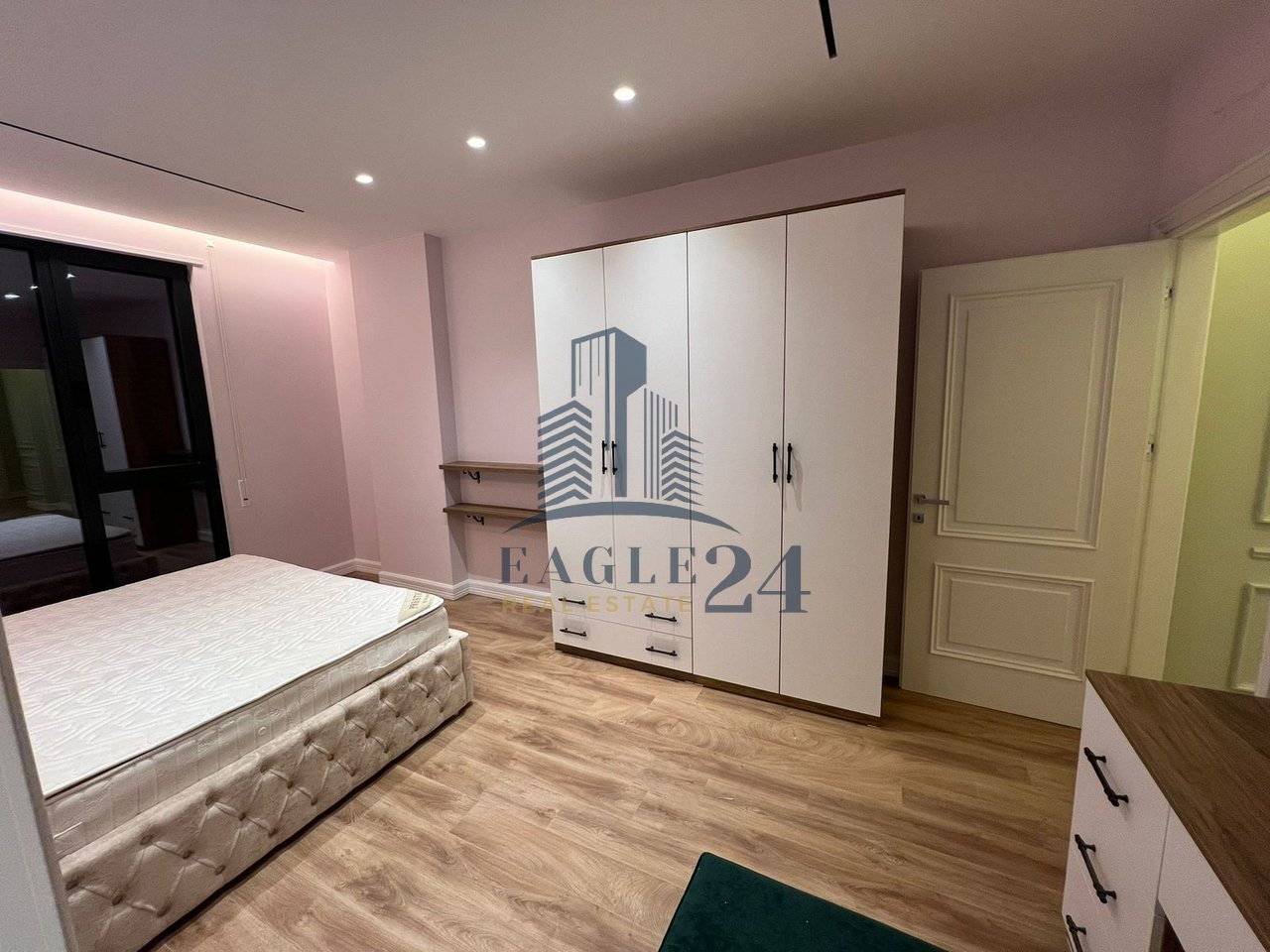 3+1+2 Apartment for Rent 1200€/month in Porcelan near Klani and UET University.