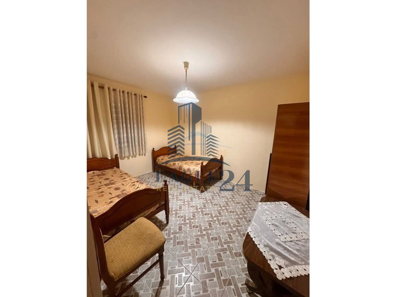 Appartamento 3+1 in Affitto su Viale Zogu i Parë, Tirana - 600 ALL | 3+1