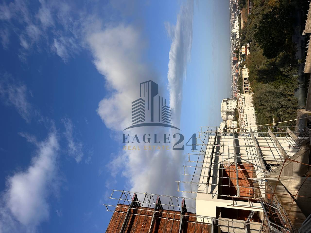 Duplex 2+1+2 in Vendita nel Complesso Residenziale "Kodra e Diellit" Tirana, € 246.300