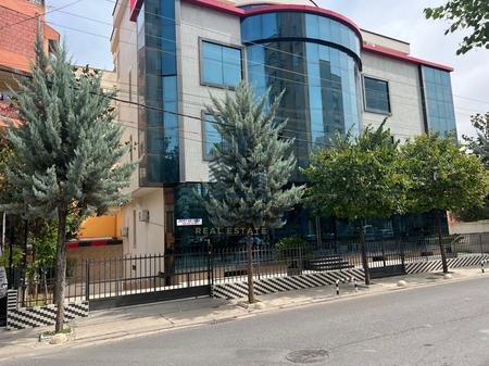 Luxury/business building for rent – Laprakë, Tirana!