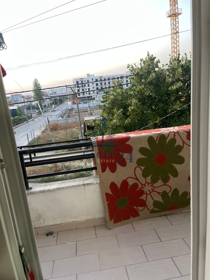 Shitet Apartament 2+1 me Hipotekë – Kamëz