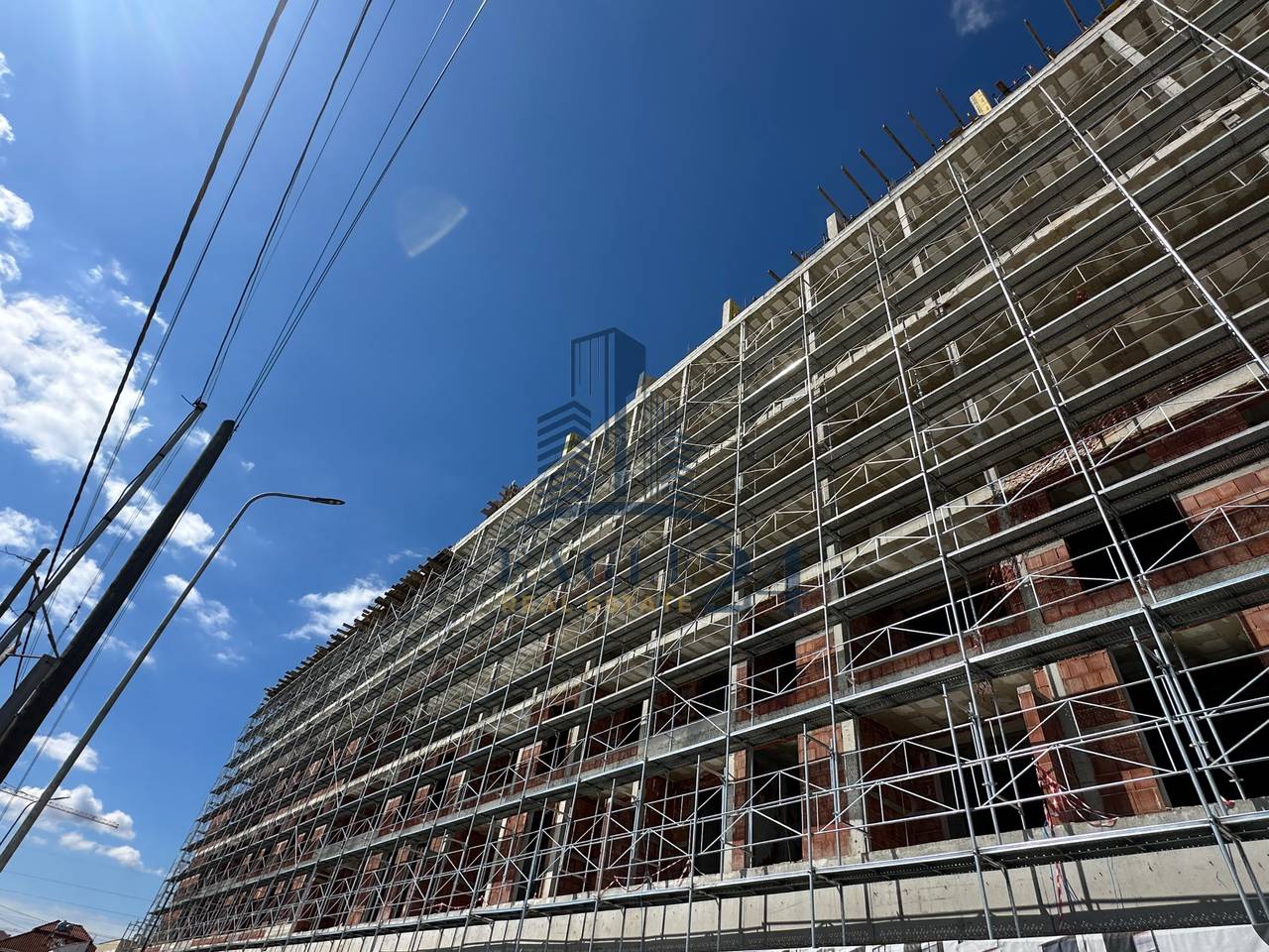 Apartamente 3+1+2 në Shitje në Kamëz, 93'000€.