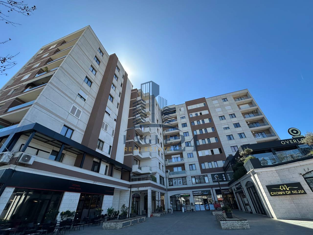 Shitet Apartament 2+1 ✅ me HIPOTEKË, Rrethi i Bathores në Kamëz përballë Hallaçit. 99'100€