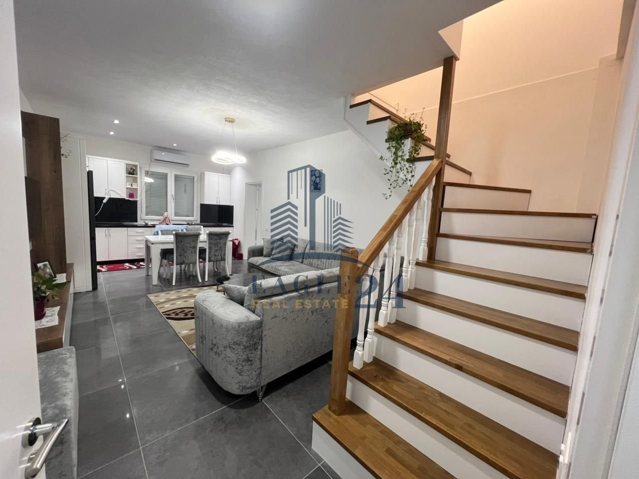 2+1 Villa for Rent in Sauk, Tirana - 470€ |