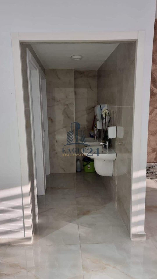 Commercial space for rent at Pharmacy 10