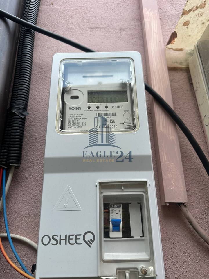 Apartament 2+1 me Qira 📍në Kamëz, tek Tregu, 1 min nga stacioni Urban. 35'000 Lekë/muaj