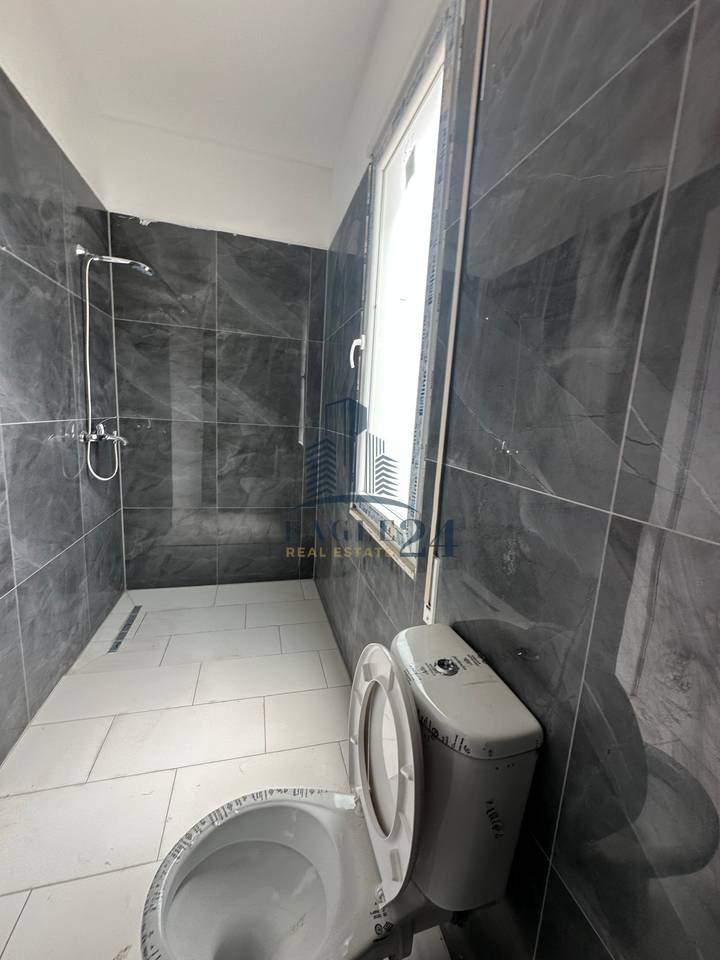 Apartament 2+1+2 me Qira 📍në Kamëz!  Kat i 1, Preferohet për Biznes!