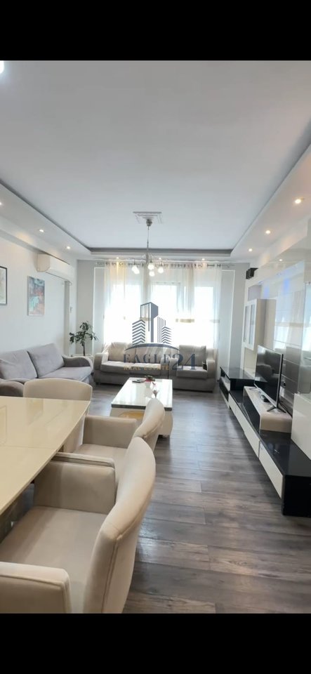 Shitet Apartament 2+1 te Kopshti Zoologjik 2+1+2 tualete