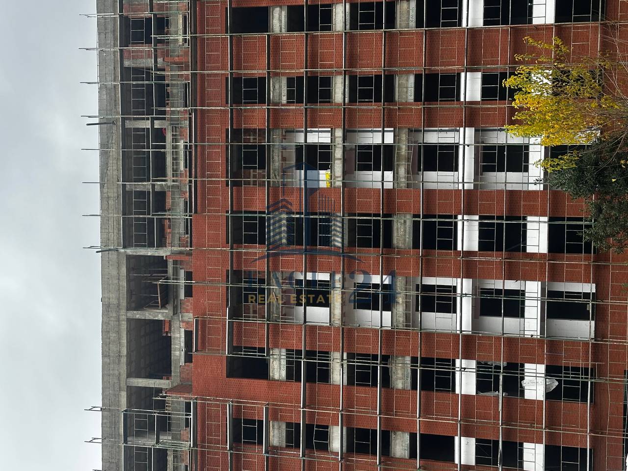 Shitet apartament 1+1 në "TIRANA VIEW RESIDENCE", Babrru Tiranë.  87.2 mln Lekë