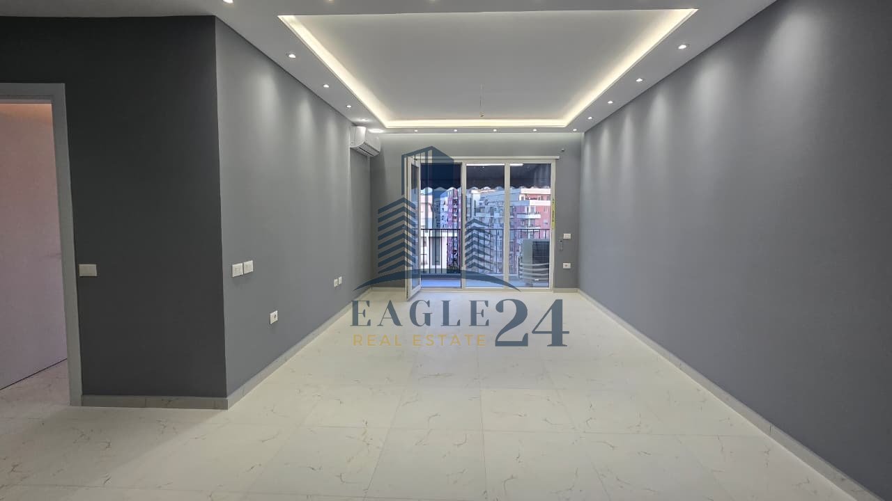 3+1+2 empty space for rent for offices or living + 🅿️ - Yzberisht, Migjeni Boulevard 55000 Lek.