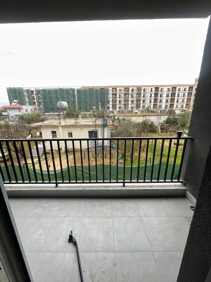 Shitet Apartament 1+1 – Faza Përfundimtare "Green Residence"Bathore