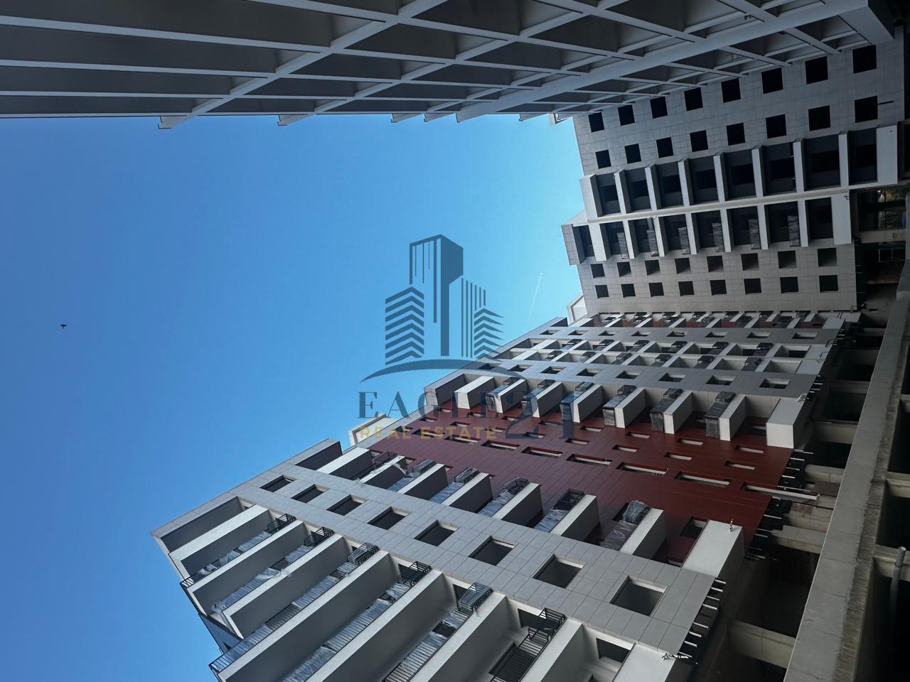 2+1+2 apartment for sale at "SPACE CITY" in Paskuqan, direct exit to the Grand Ring, with a price of €140,000