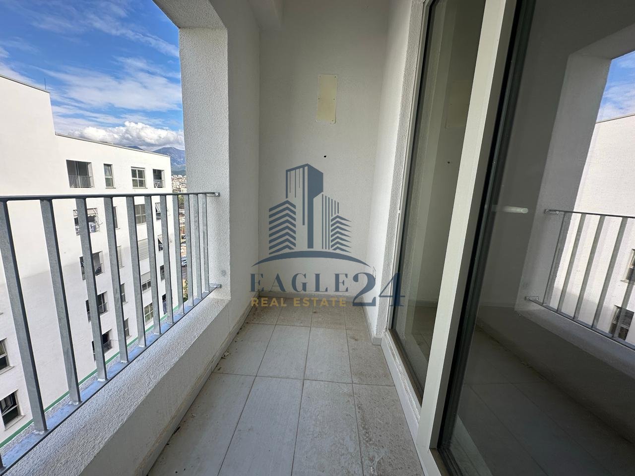 Apartament 1+1 me Ballkon Per Shitje Ne Ali Dem