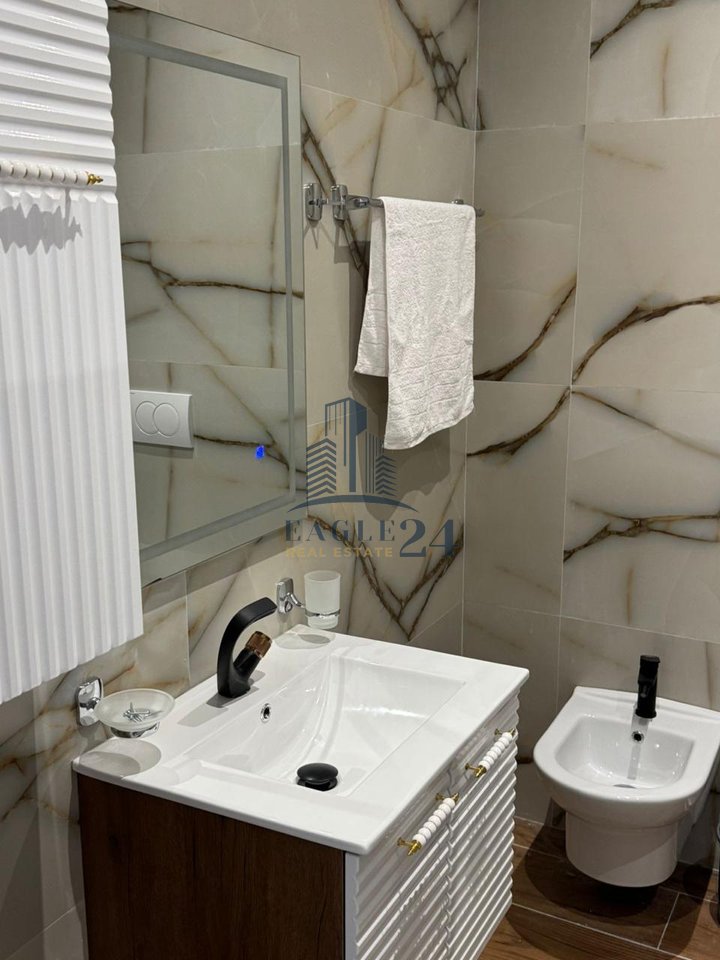 🏡 Jepet me qira Apartament 1+1 + 2 Poste Parkimi – Liqeni i Thatë