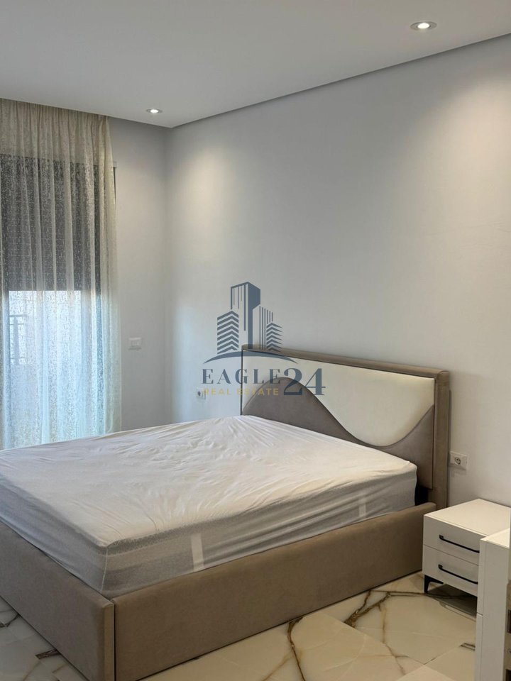 🏡 Jepet me qira Apartament 1+1 + 2 Poste Parkimi – Liqeni i Thatë