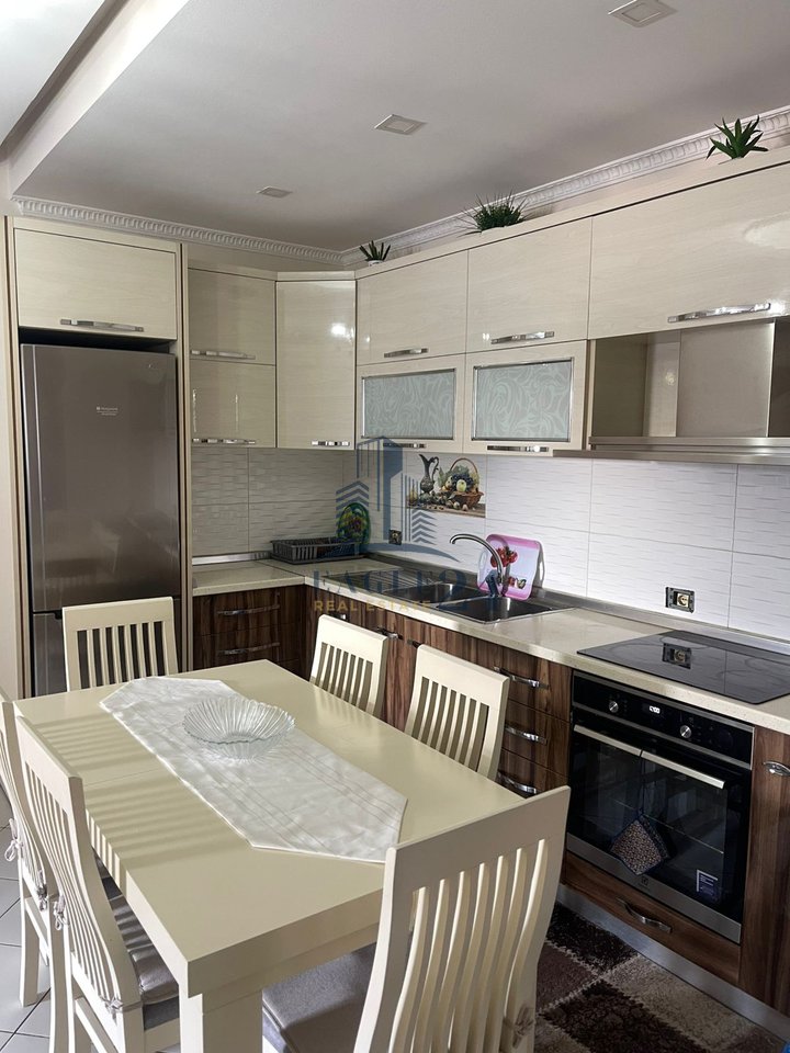 2+1+2 apartment for rent in Kamëz, furnished