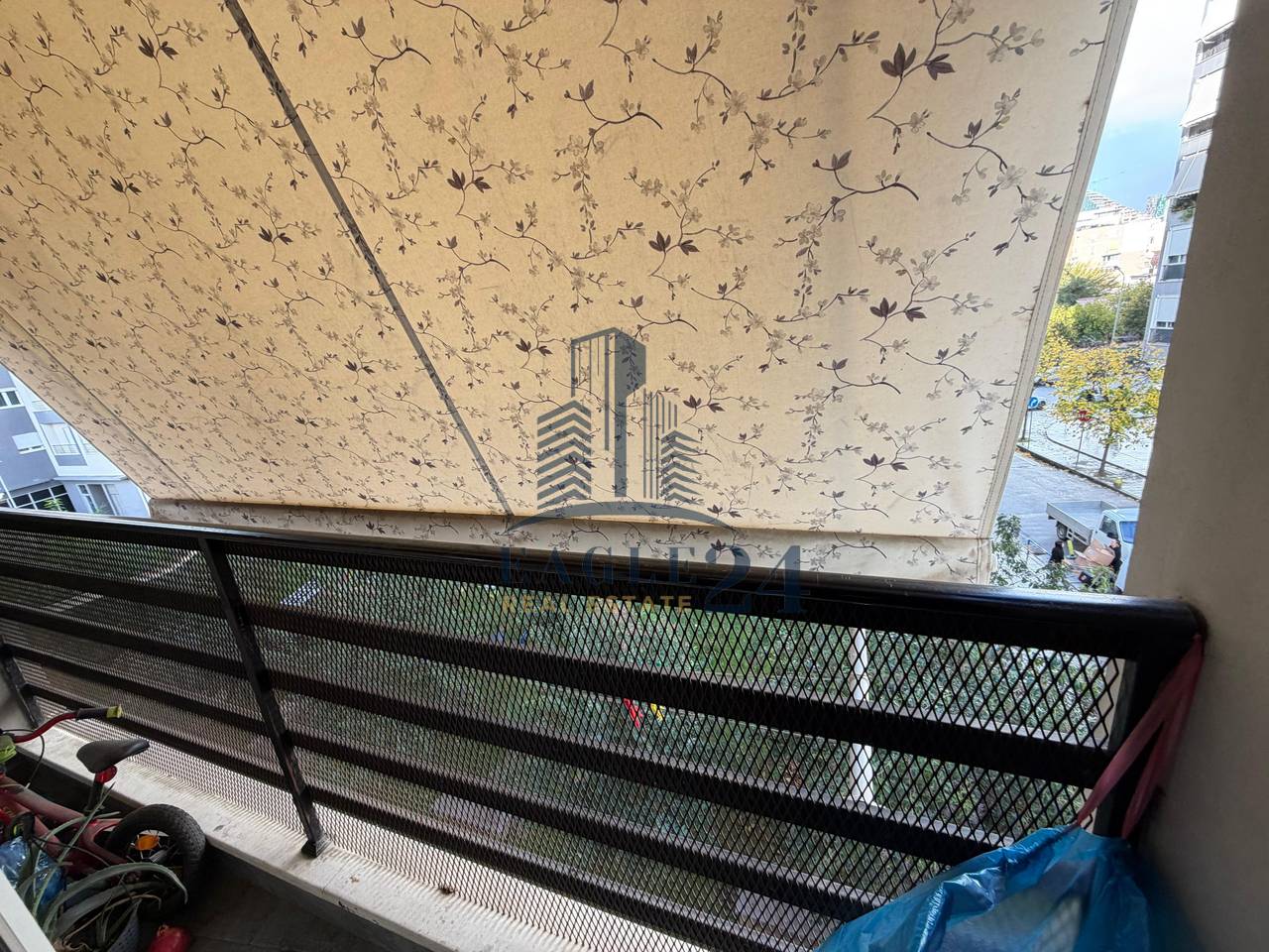 SHITET APARTAMENT 2+1 me HIPOTEKË te KOMUNA E PARISIT. 300 mln Lekë të vjetra!