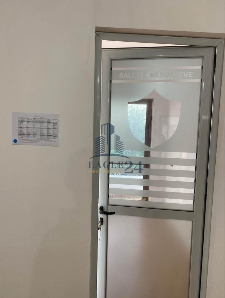 ❗️OKAZION❗️Prapa qendrës GLOBE, tek RR. Kavajës📍Jepet i gjithë objekti me qera 🏡 2700€/muaj