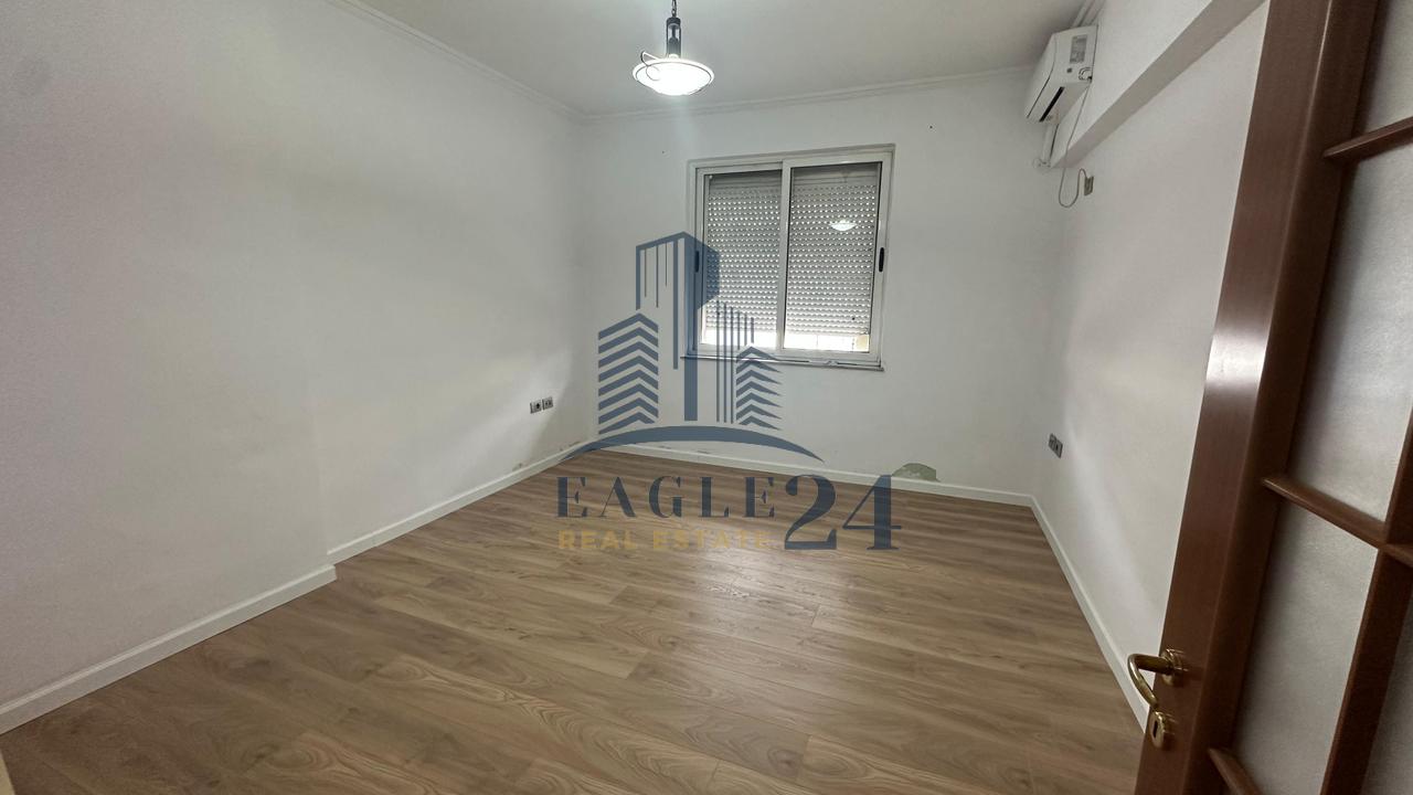 Jepet me qira apartament 2+1 tek Sheshi Willson!