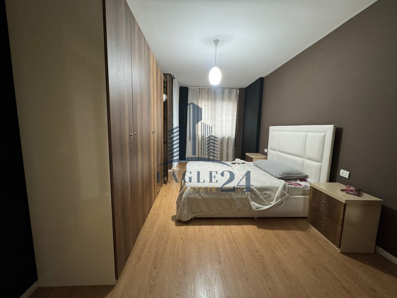 For rent 2+1+2 bathroom apartment, Astir