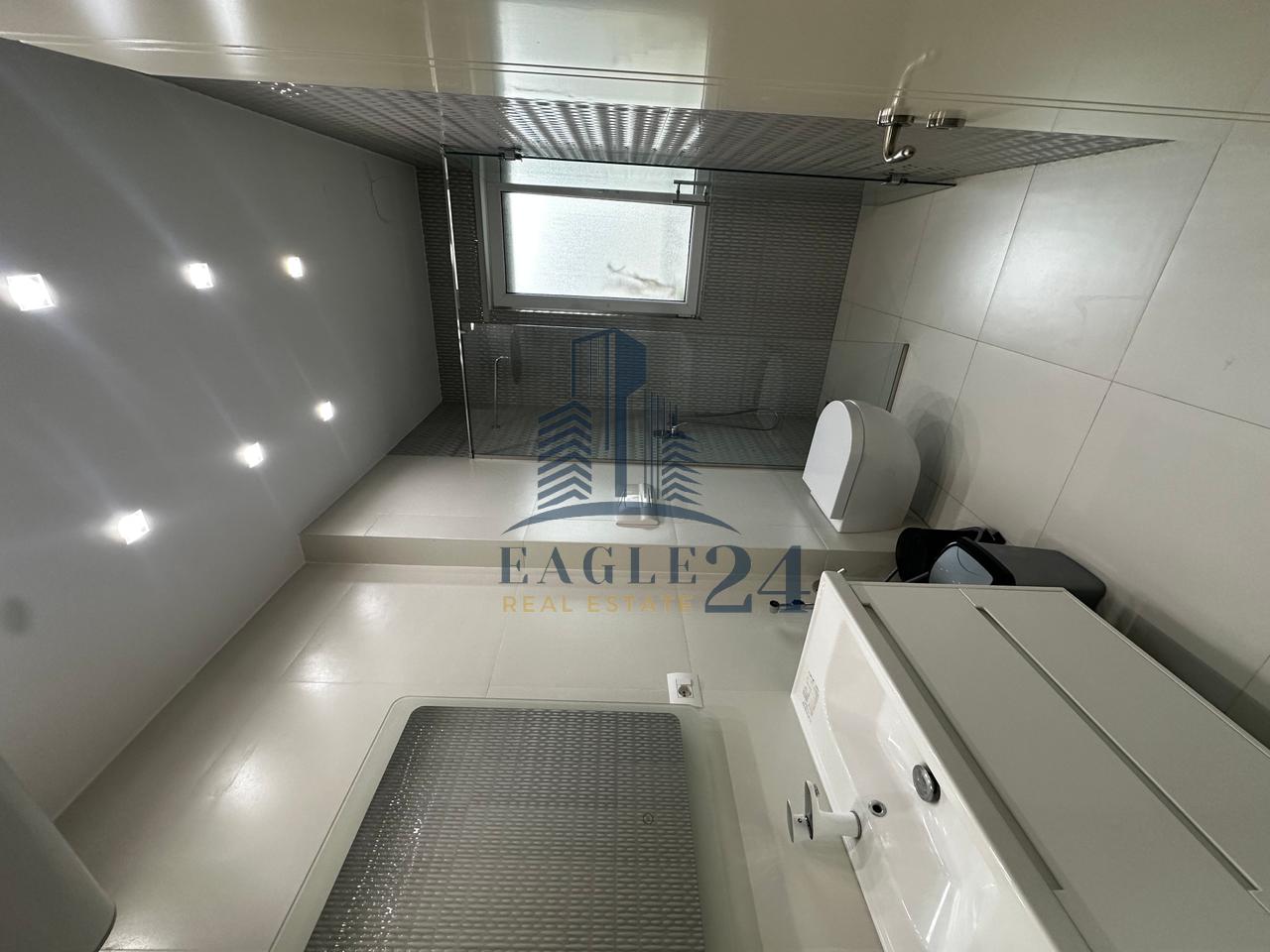 Apartament 3+1+2 me Qira tek Sun Rise Residencë, TEG Lundër. 1.3 milion Lekë/muaj Neto-1.5 milion Lekë/muaj Bruto