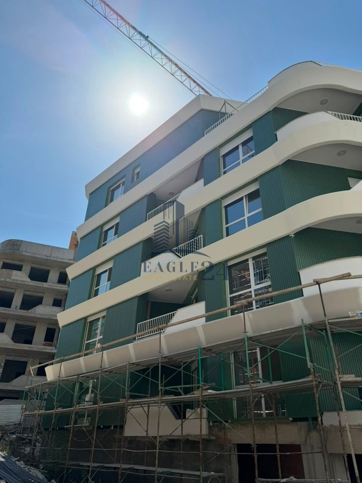 Apartament 1+1 Për Shitje në Liqeni i Thatë, Tiranë - 180000€ | 66.7 m²  plus Post Parkimi