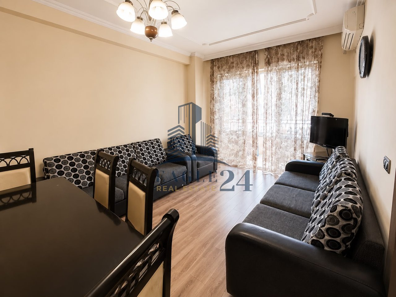Jepet apartament me qera 2+1