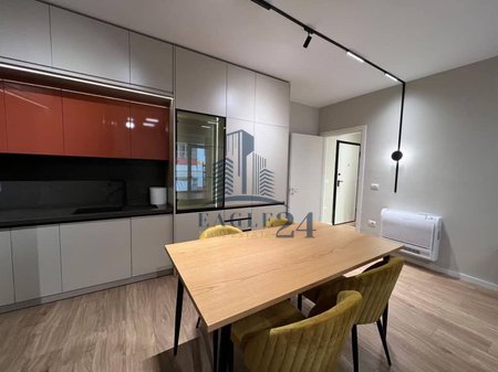 Appartamento moderno 1+1 in affitto presso 📍Lo Zoo, Tirana! 750€/mese