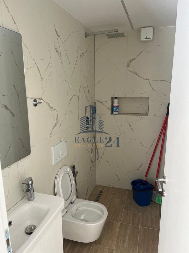 Negozio in vendita a Sauk i Vjetër, Residenza "Porta Tirana e Re"