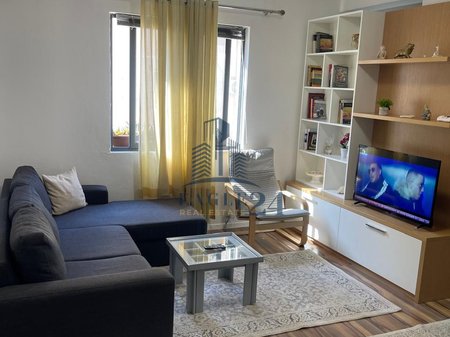 1+1 Apartment for sale in 21 Dhjetori, Tirana 100,000€