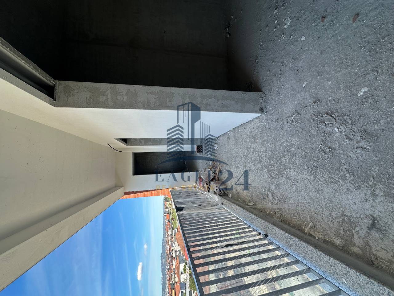 Apartamente 2+1+2 në Shitje në Kamëz, 110.8 mln Lekë