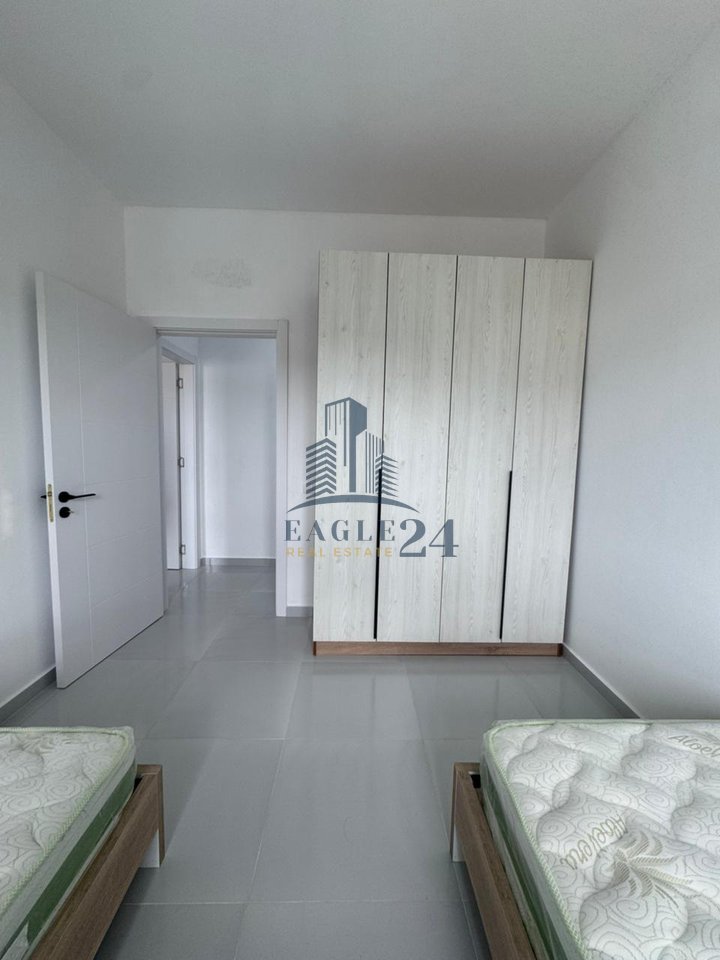 Jepet me qira  apartament 2+1+2 tualete tek Rruga "5Maji"