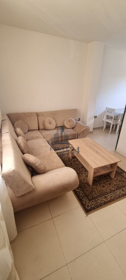 SI AFFITTA APPARTAMENTO 1+1 + VERANDA.