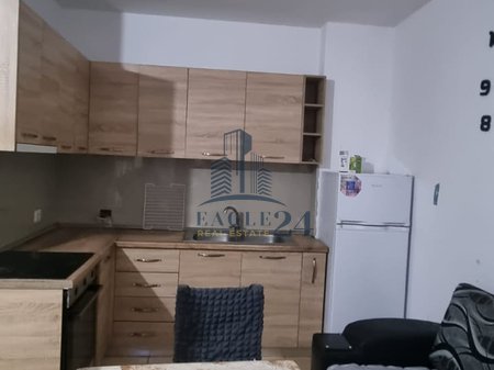 Shitet apartament 2+1 me verandë – Rr. Besim Alla