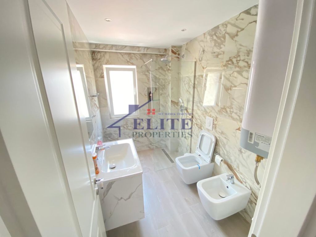 Ish- “Bllok”, apartament 2+1+2 me qera