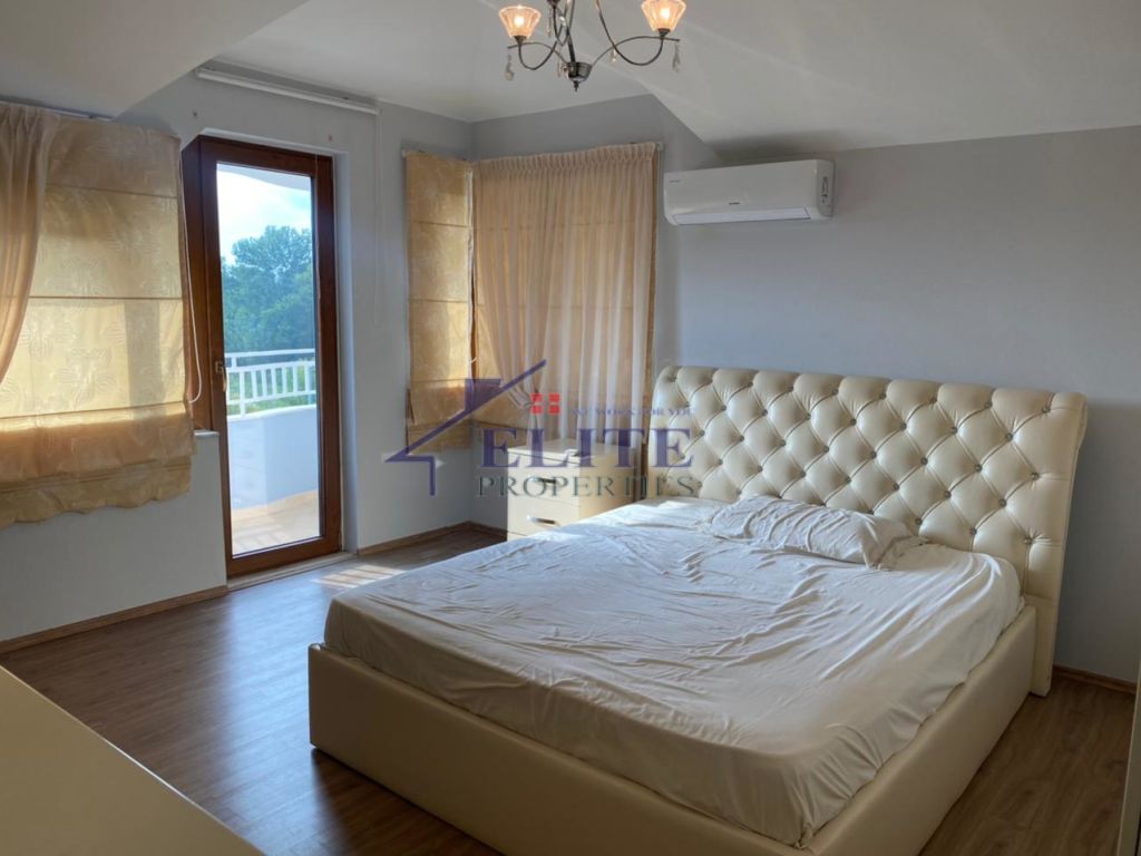 Parku i Liqenit – apartament 2+1 me qira ne katin e trete te nje vile