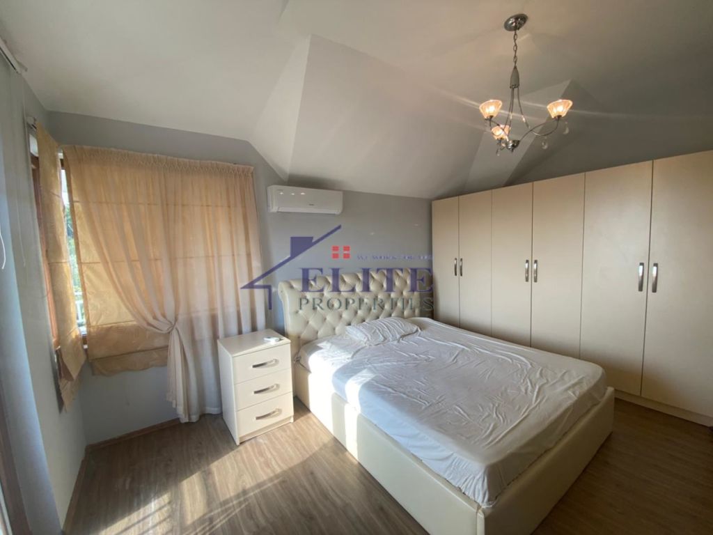 Parku i Liqenit – apartament 2+1 me qira ne katin e trete te nje vile