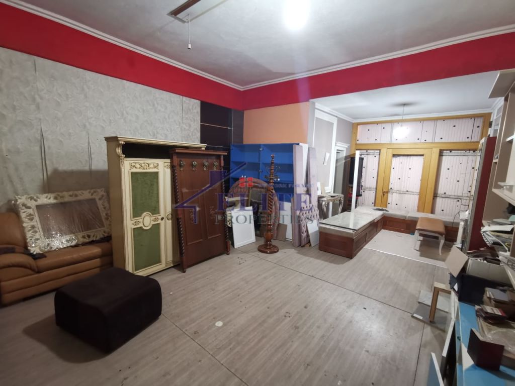 Warehouse for rent near Casa Italia