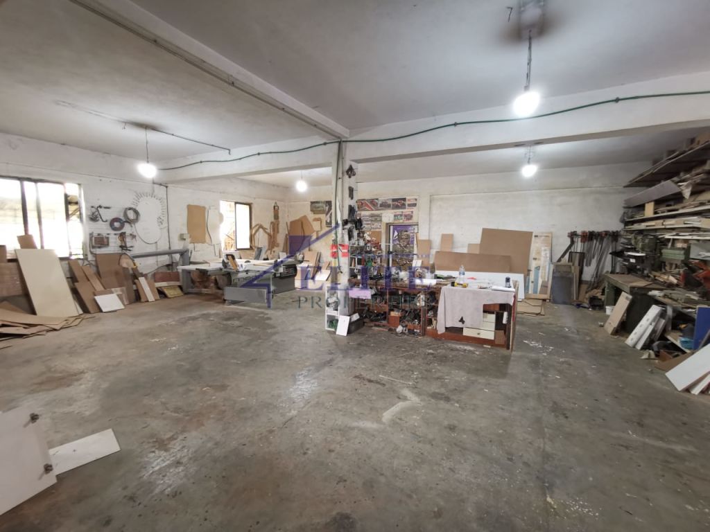 Warehouse for rent near Casa Italia