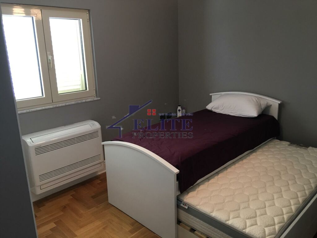 Fusha e Aviacionit, apartament 2+1 me qira