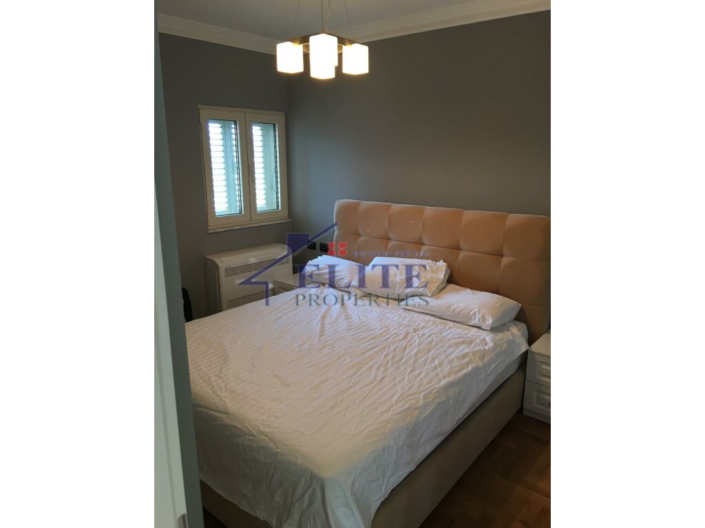 Fusha e Aviacionit, apartament 2+1 me qira