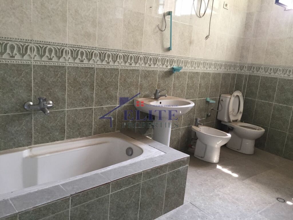 Jepet me qera vilë te Selvia