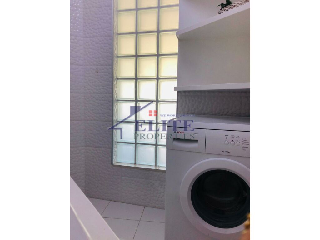 Pranë Liqenit të Thatë, jepet me qera apartament 3+1