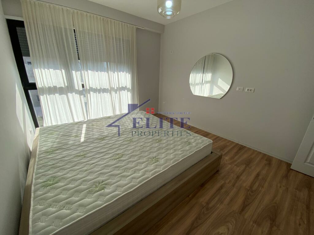 Kompleksi Panorama, apartament 2+1 me qira