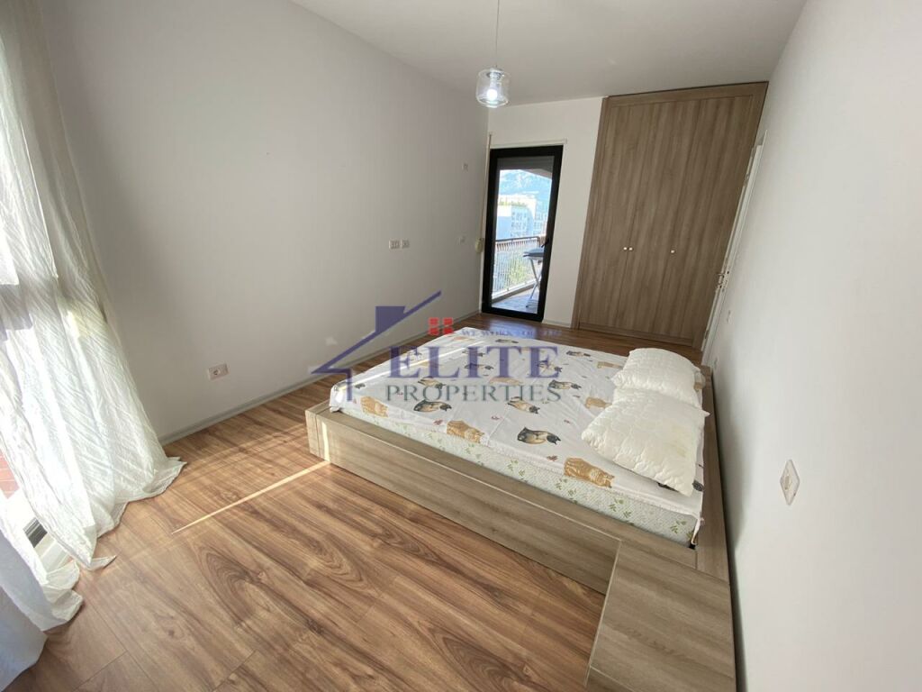 Kompleksi Panorama, apartament 2+1 me qira