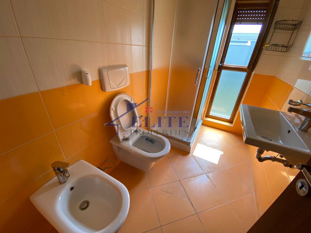 Villa for rent at Colombo 2, near TEG.