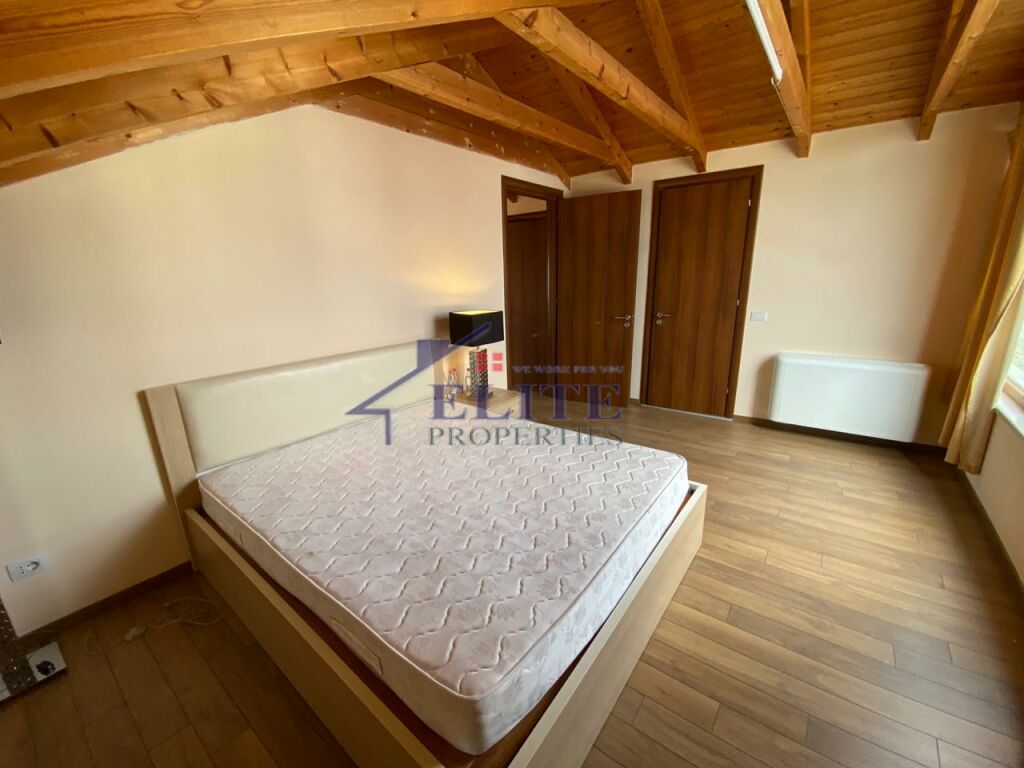 Villa for rent at Colombo 2, near TEG.